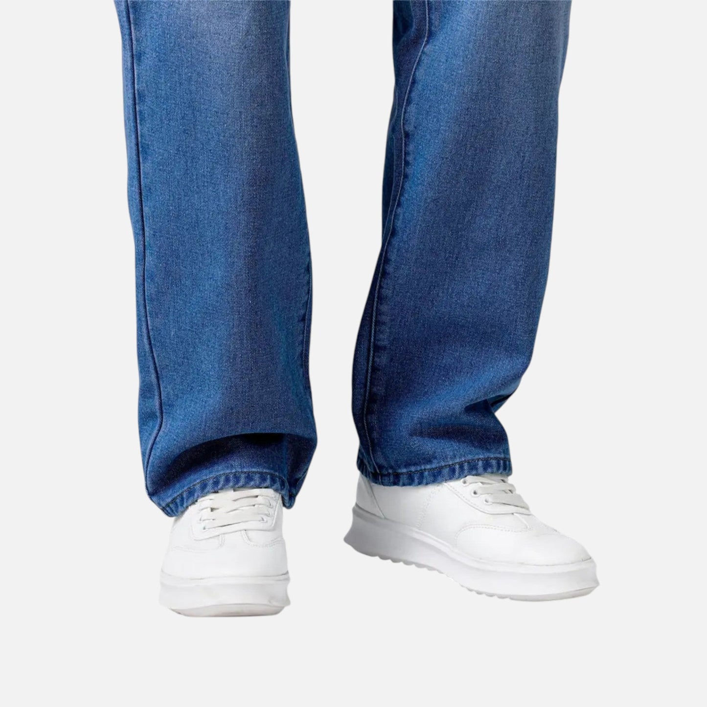 Men's Relaxed Straight Leg Denim Jeans
